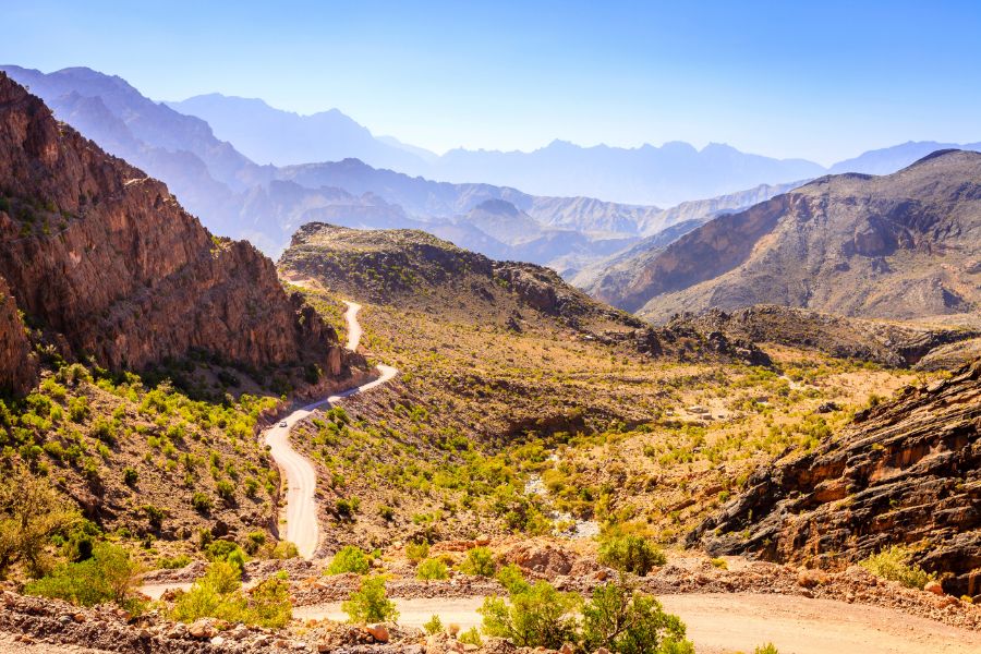 Essential Tips on Booking the Best Rental Car in Oman