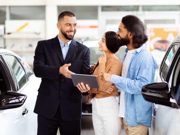 An Essential Car Rental Guide for First-Time Renters in Oman