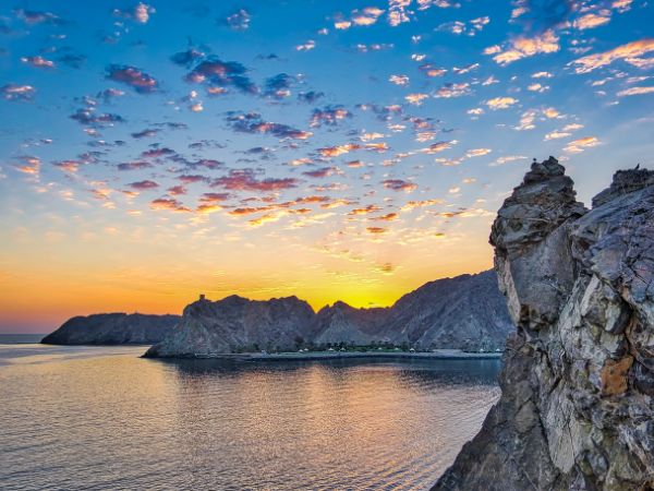 Discover the Top 10 Unforgettable Places on the Ultimate Oman Bucket List for First-Time Travellers